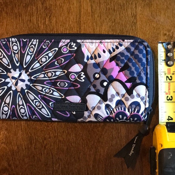 Vera bradley wallet - Picture 4 of 6